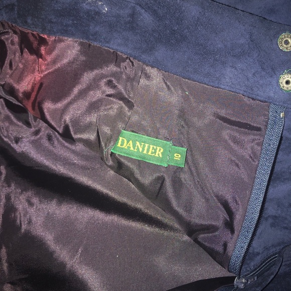 Danier Suede Leather Pencil Skirt, BLUE, Size M/10, Back Vent, Gun Metal Snaps - Picture 10 of 11